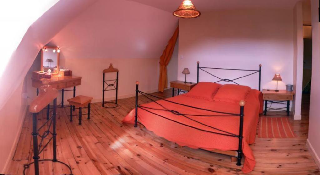 Maison D'Hotes La Nichee Rochefort-Montagne Εξωτερικό φωτογραφία